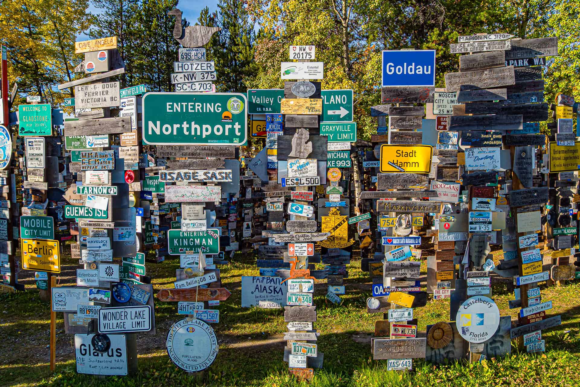 Sign Post Forrest – Der Schilderwald in Watson Lake, Kanada